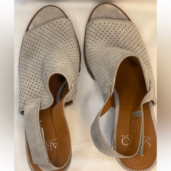 Franco Sarto Analise Gray Suede Heeled Sandal Size 8 Medium - Picture 7 of 11